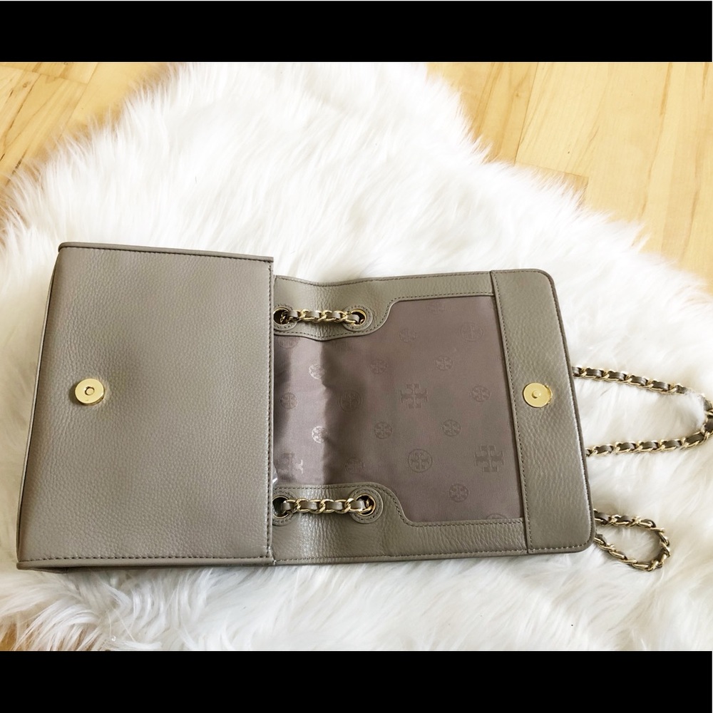 NEW Tory Burch Bryant quilted convertible crossbod - Picture 11 of 13